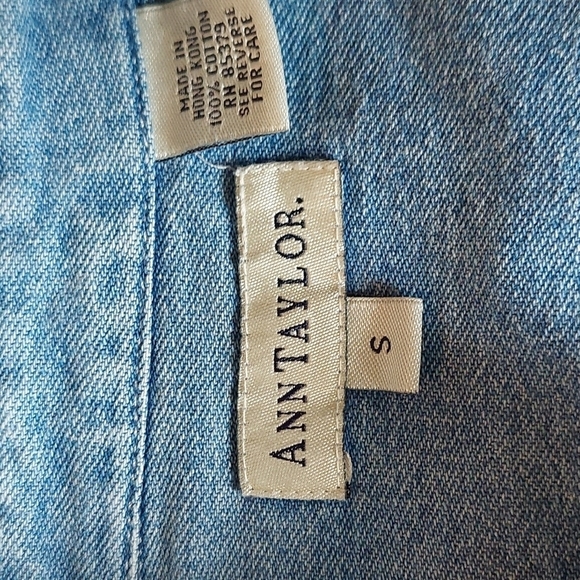 ANN Taylor Vintage Button Down Jean Shirt - Picture 5 of 5